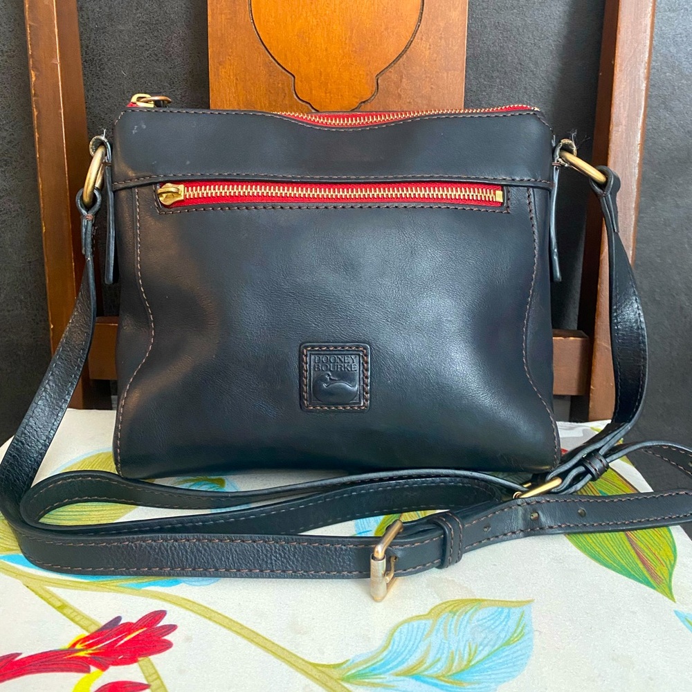 Dooney and Bourke Florentine small crossbody